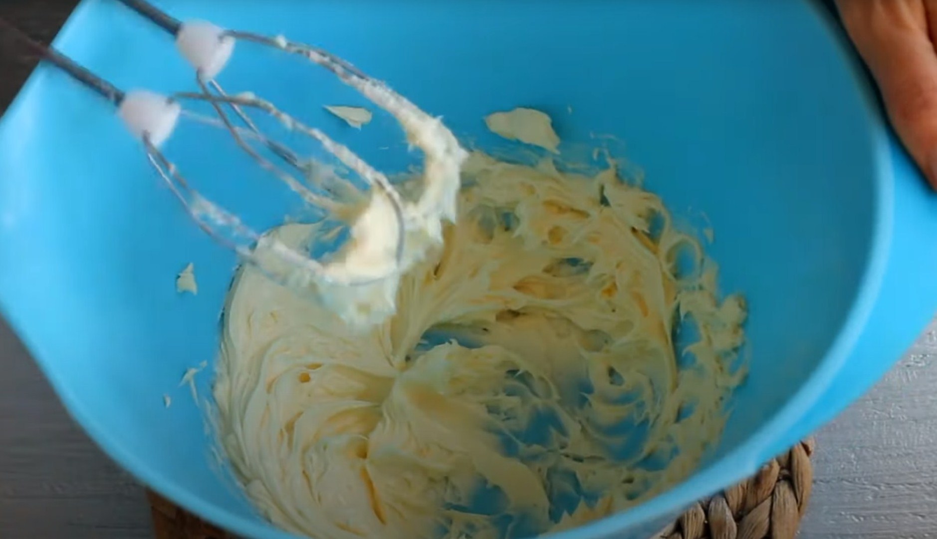 Рецепт - Крем «Пломбир» для медового торта - шаг 7